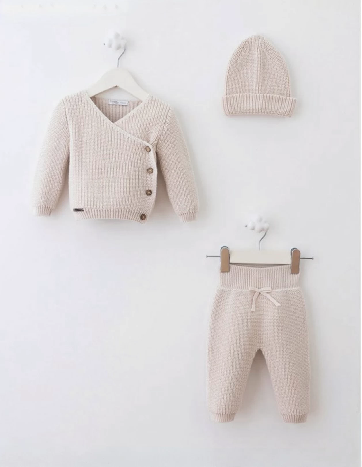 Baby boy beige set