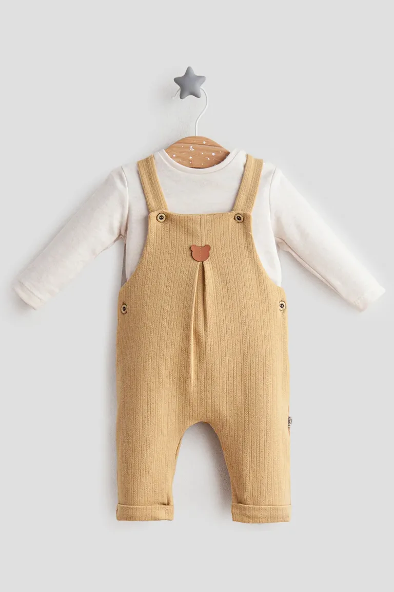 Mustard overall