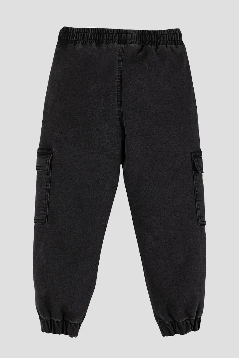Pocket black jeans