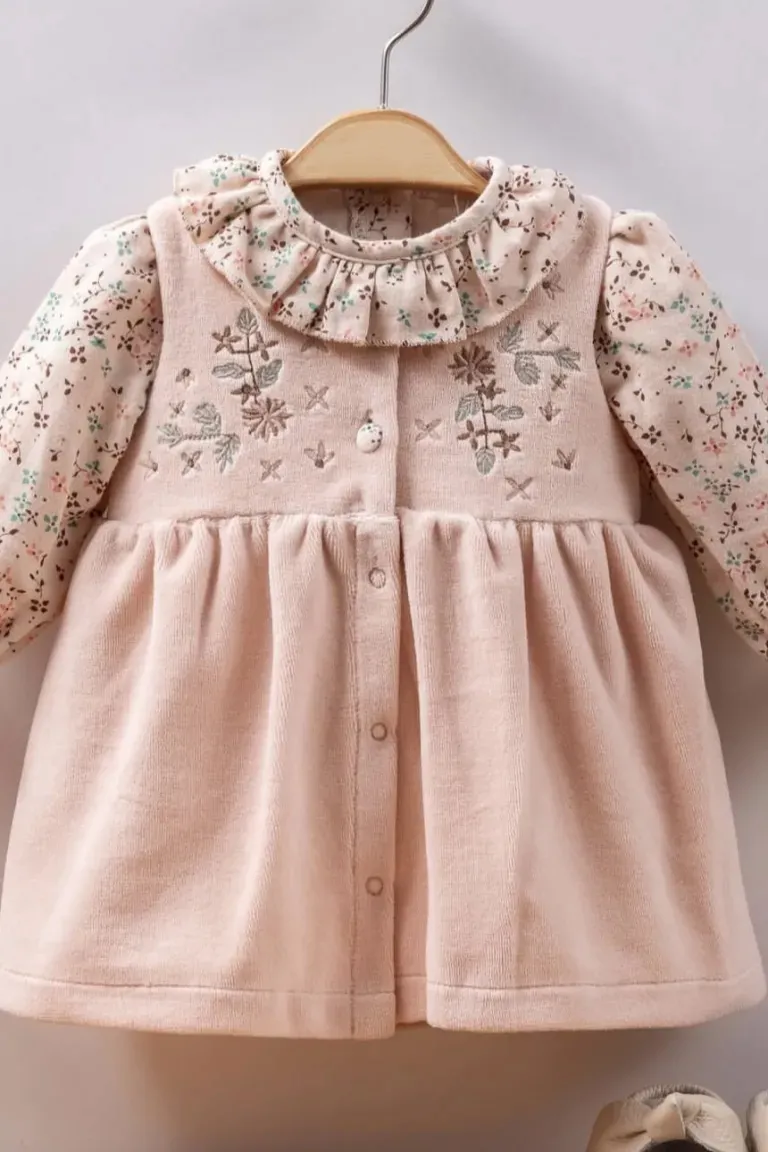 April’s dress